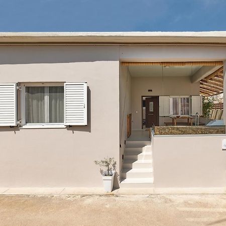 2 Bedroom Villa With Heated Swimming Pool-Spa Whirlpool-Bbq! Melidhónion Esterno foto