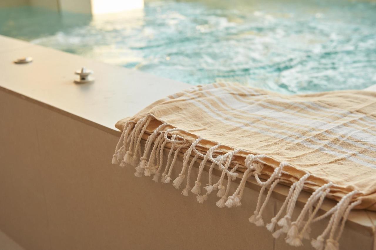 2 Bedroom Villa With Heated Swimming Pool-Spa Whirlpool-Bbq! Melidhónion Esterno foto